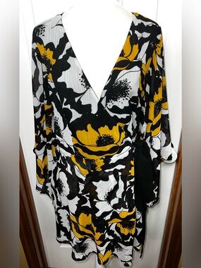 Floral Wrap Dress Midi Dress 3/4 Sleeve Bell Sleeve Yellow/Black/Ivory Size 4(S)